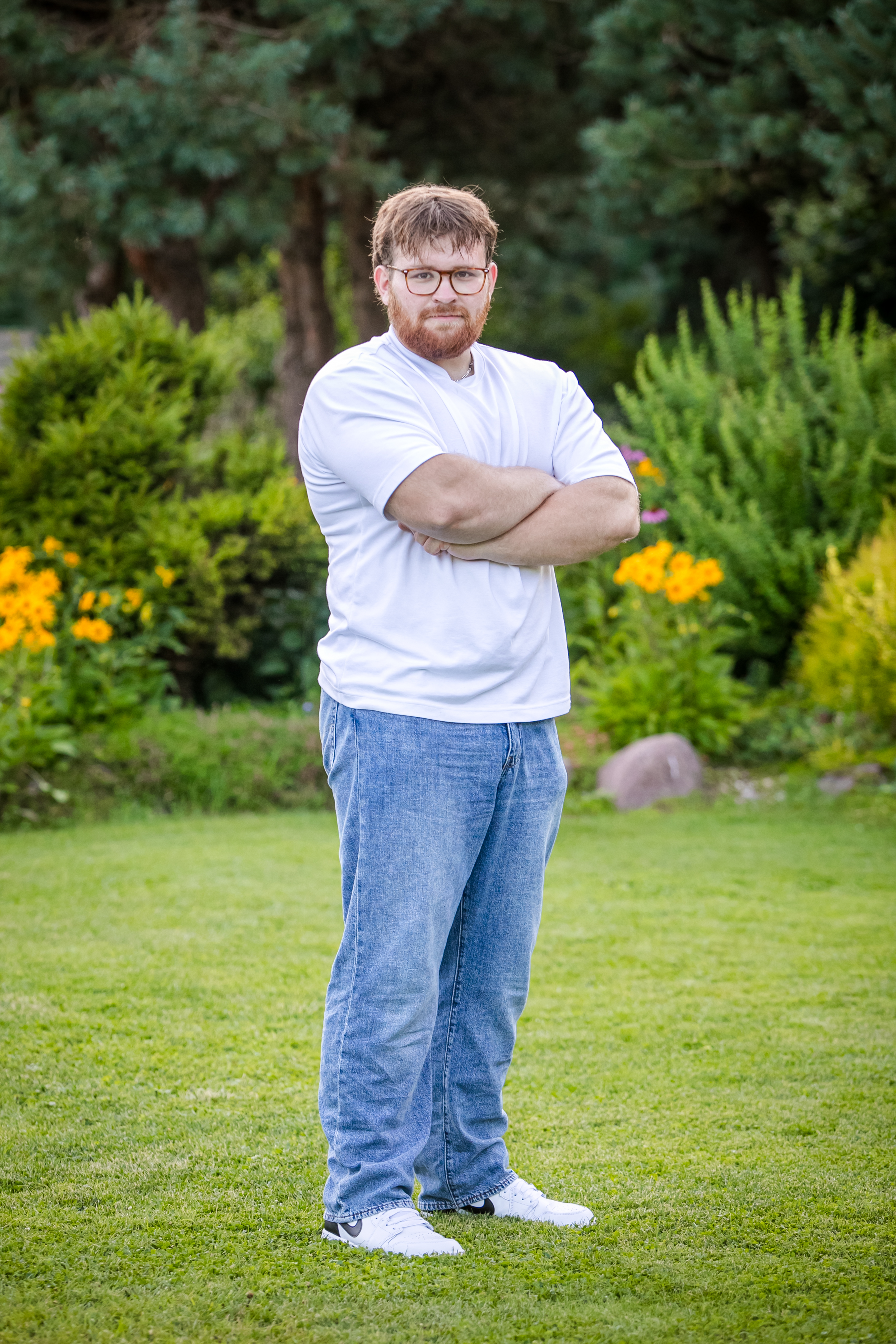 Oskar in a photoshoot outdoors